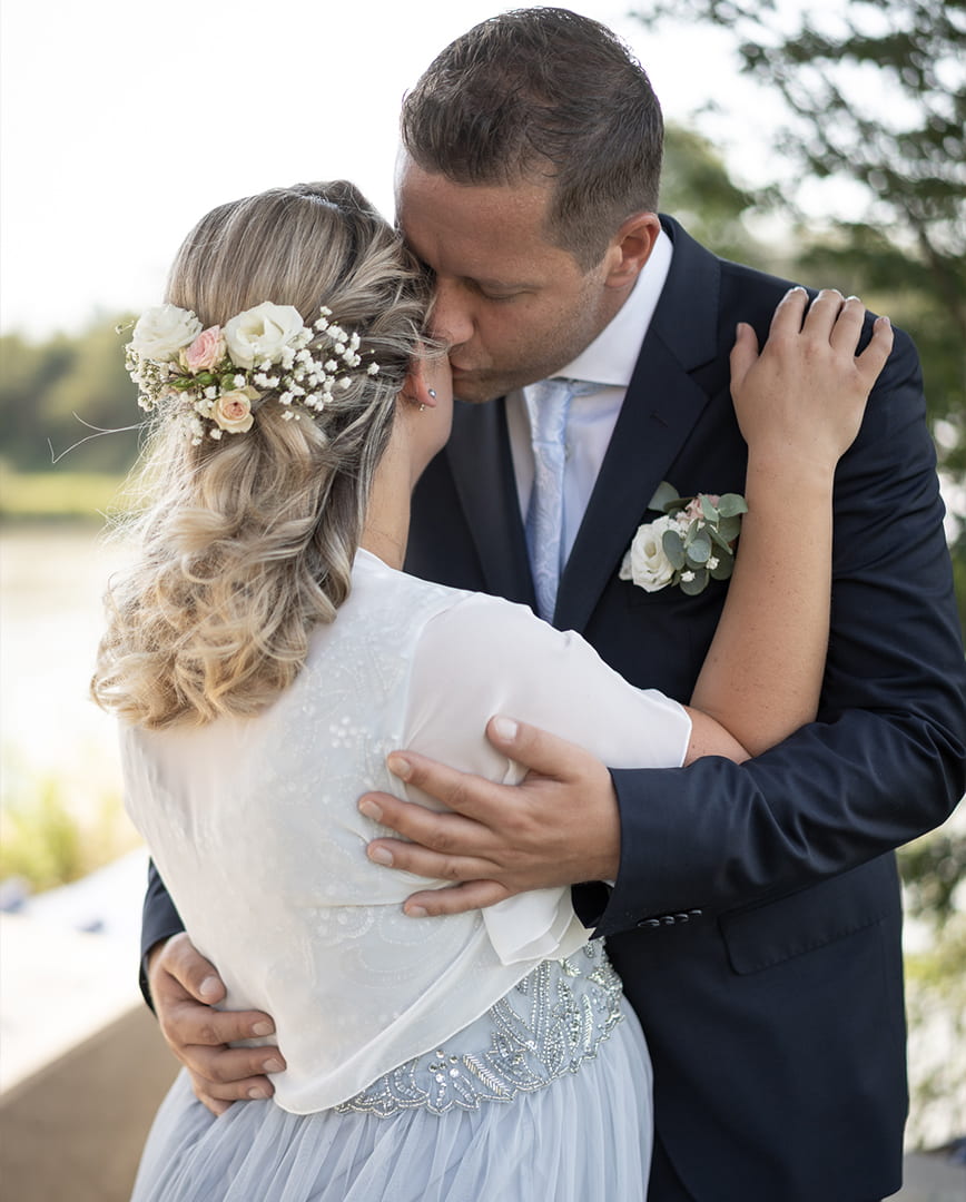 Braut schwanger Hochzeitsshooting Hochzeitsfoto Brautpaar