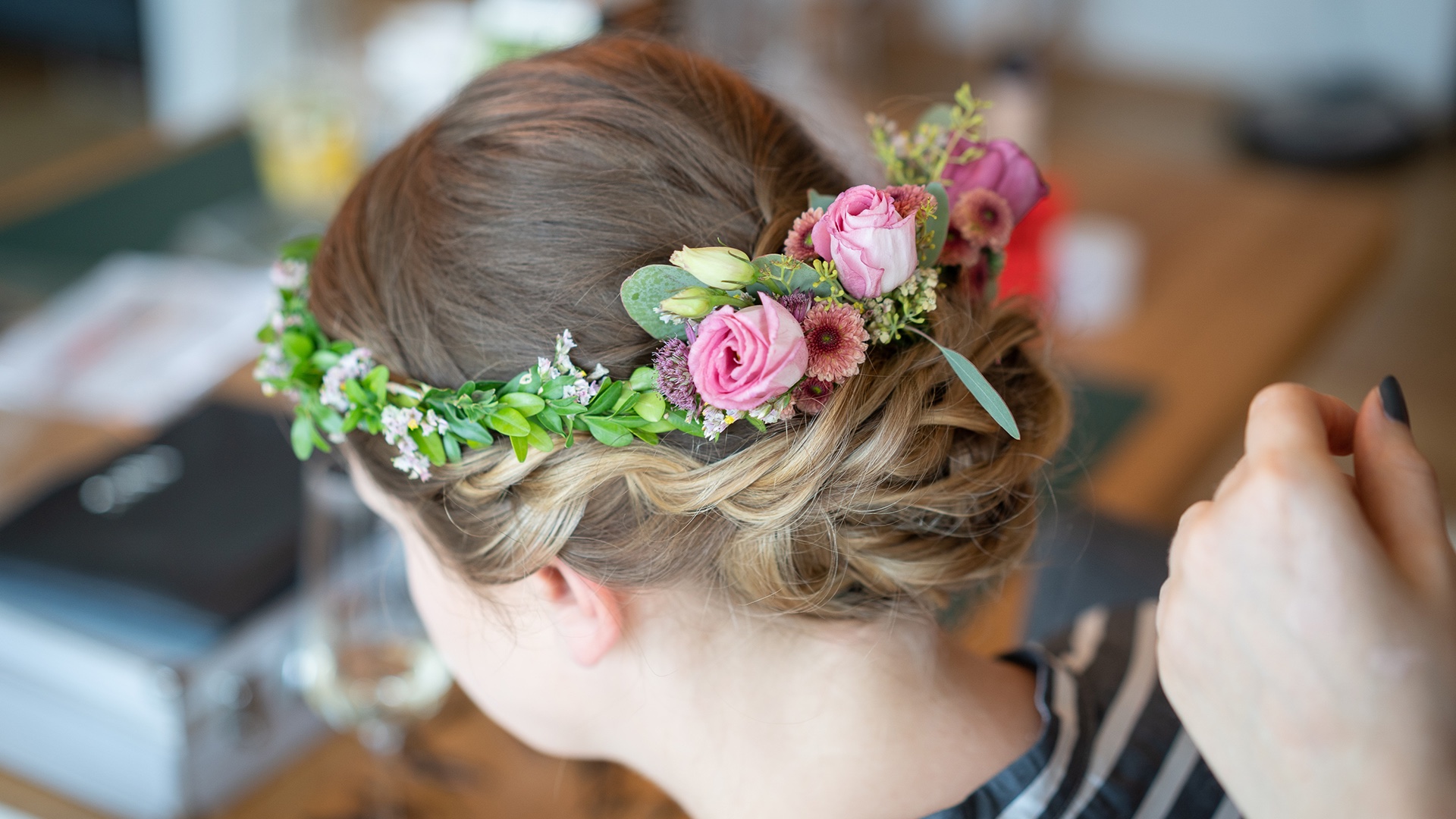 Hochzeitsreportage Hochzeitsfotograf Blumen Hochzeitsfeier