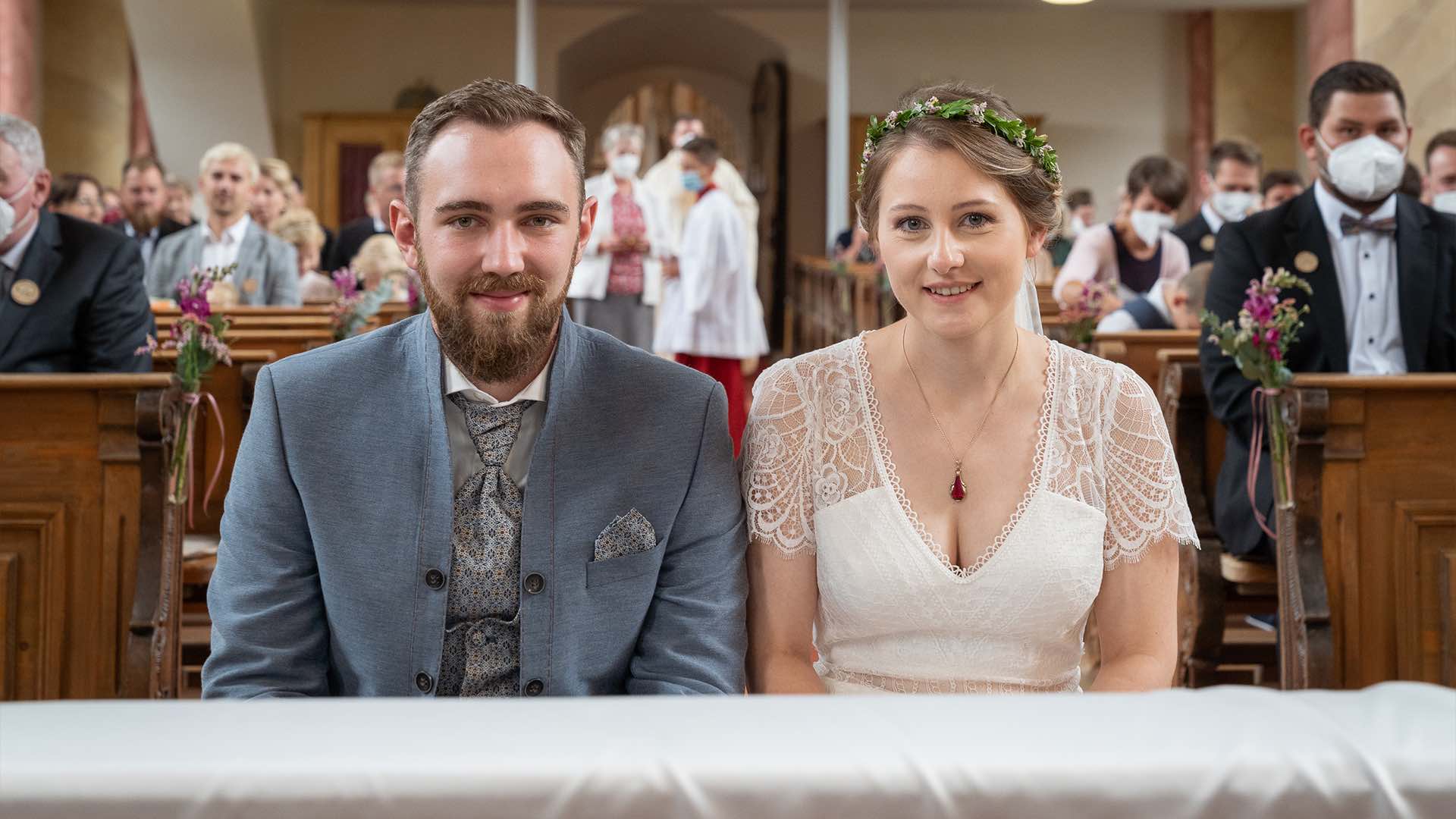 Hochzeitsreportage Hochzeitsfotograf Blumen Hochzeitsfeier