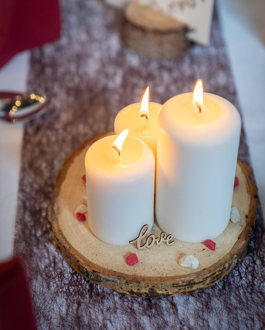 Hochzeitsreportage Hochzeitsfotograf Blumen Hochzeitsfeier