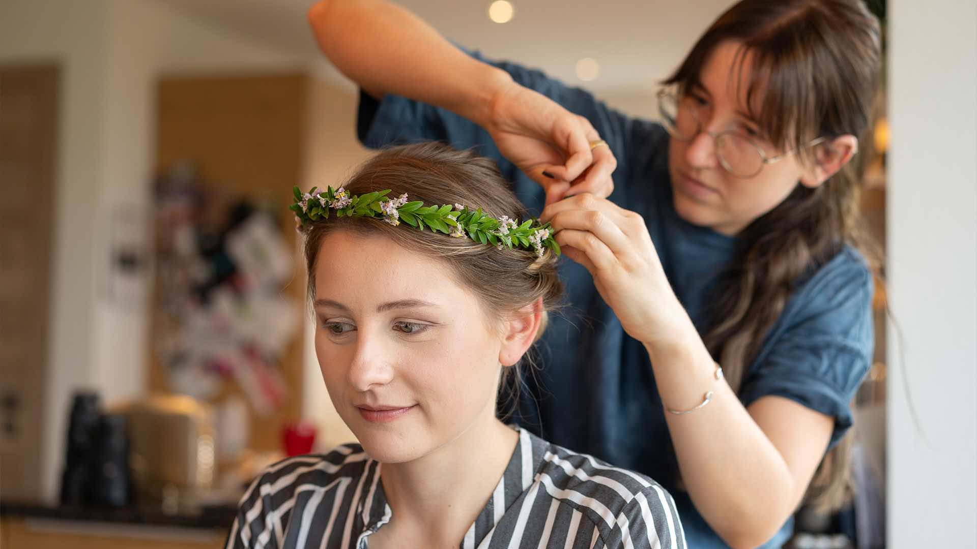 Hochzeitsreportage Hochzeitsfotograf Blumen Hochzeitsfeier