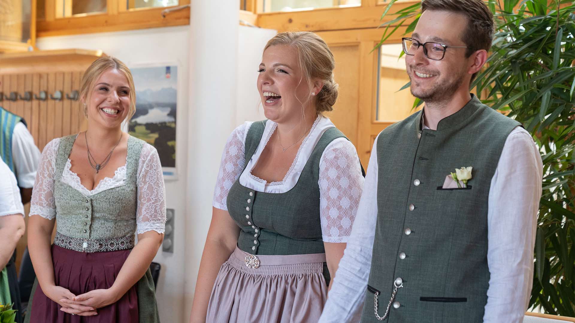 Brautpaar Tracht Hochzeitsfotos Tradition Natur