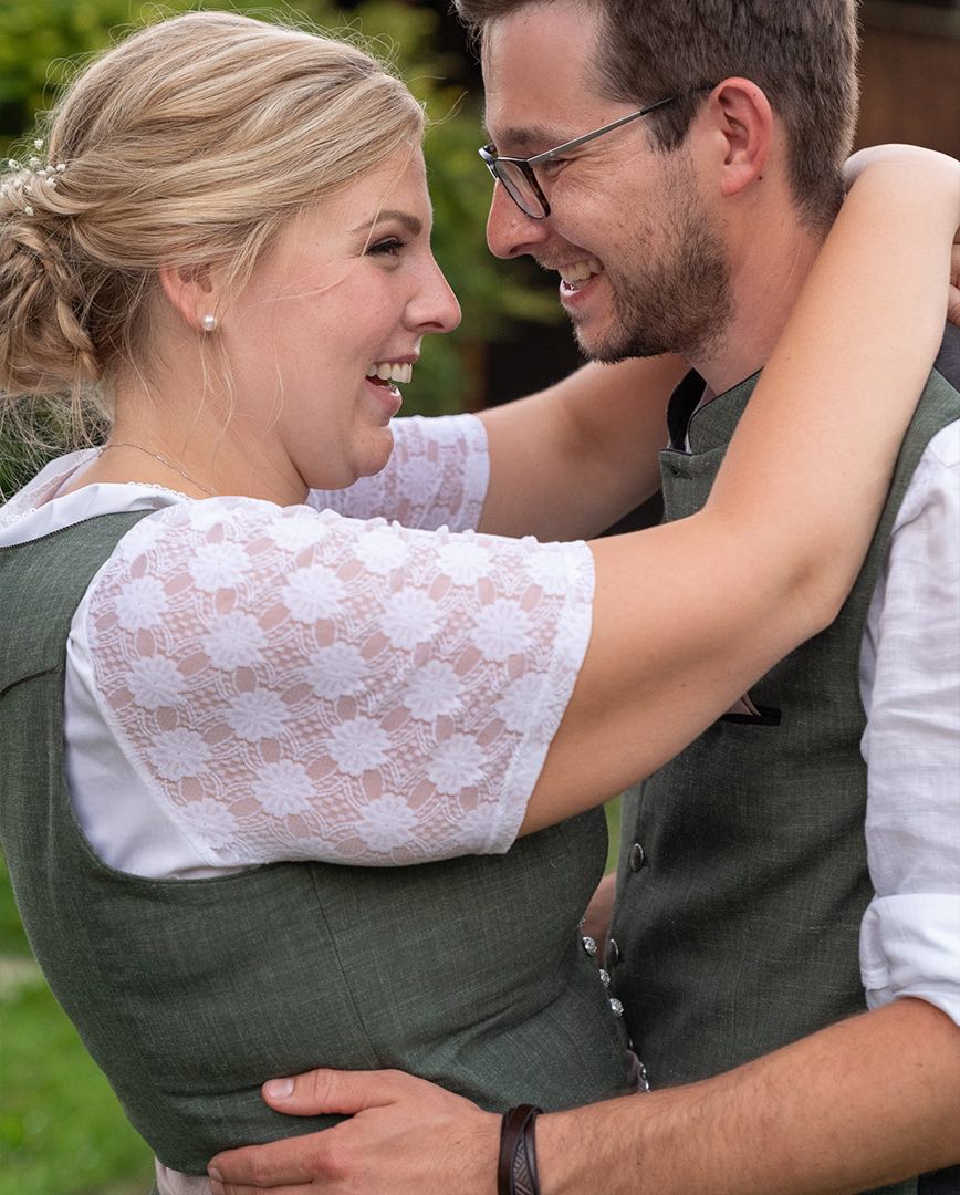 Brautpaar Tracht Hochzeitsfotos Tradition Natur