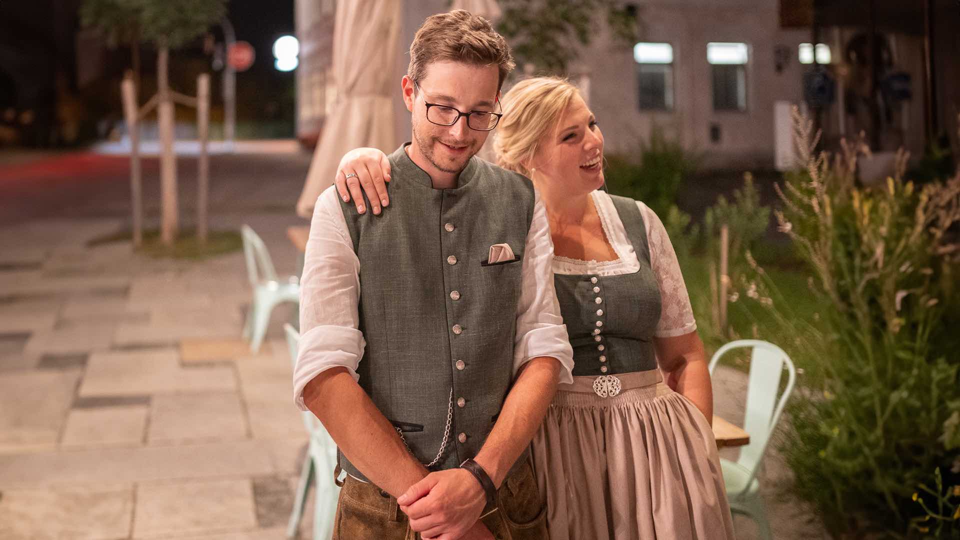 Brautpaar Tracht Hochzeitsfotos Tradition Natur